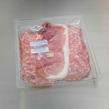 Assortiment 4 tranches de jambon sec, 4 rosettes, 4 pav&eacute;s natures