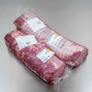 Longe de porc coupée en deux sans os sans filet mignon (2 morceaux de 3kg250 env.)